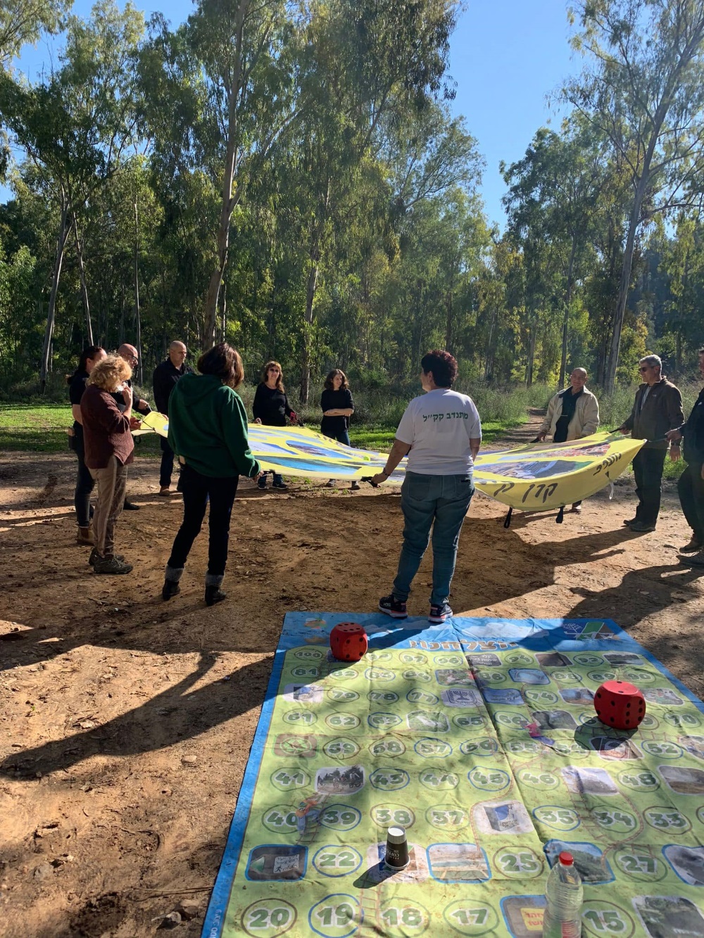 נאמני יער חורשים בפעילות משותפת בסיום קורס ההכשרה 