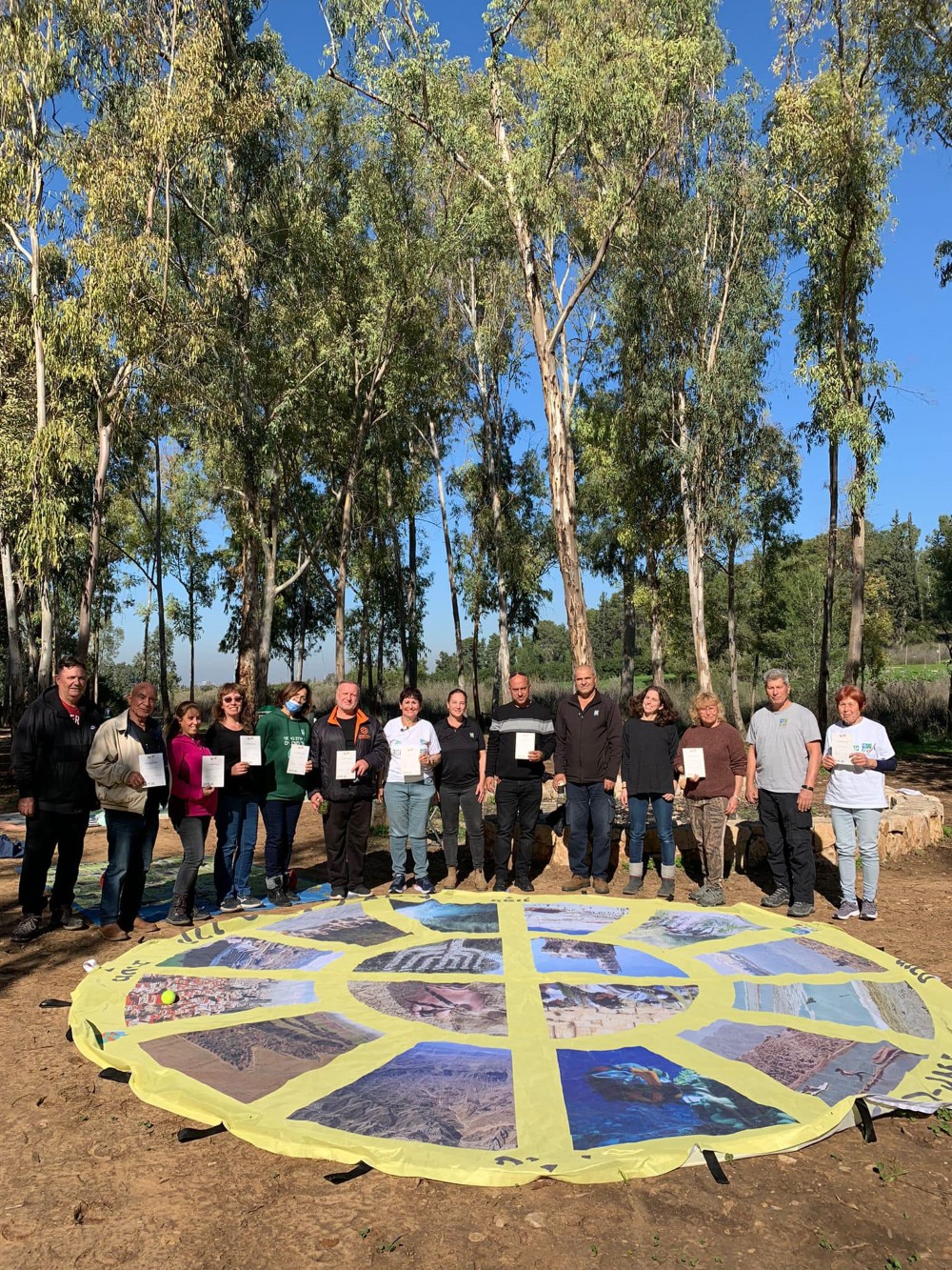 נאמני יער חורשים בסיום קורס ההכשרה 