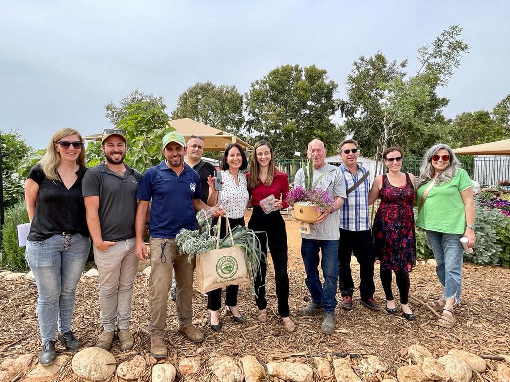 השרה לשוויון חברתי בביקור עם הנהלת המועצה