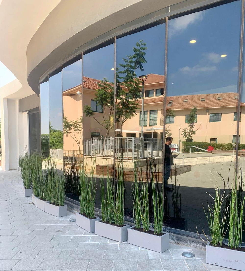 מתחם הגינה החדשה בדרום השרון בסמוך למבנה המועצה