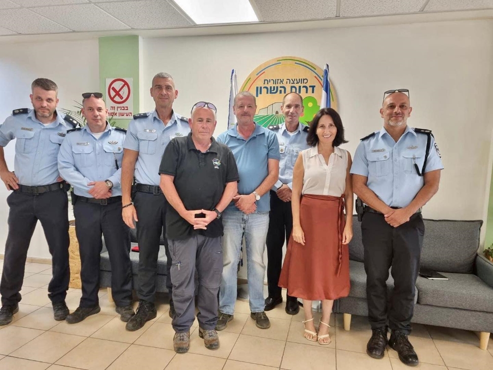 מפגש ראש המועצה אושרת גני גונן עם מפקדי תחנות המשטרה במרחב שרון
