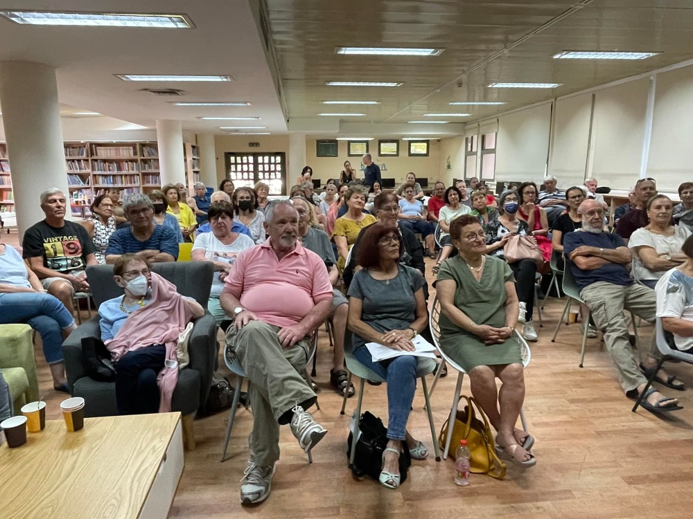 כיתת הותיקים של דרום השרון בבית חינוך ירקון