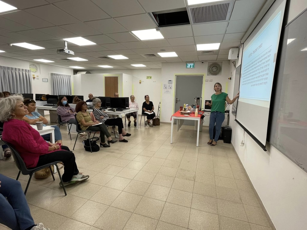 כיתת הותיקים של בית ספר תיכון שש שנתי עמי אסף