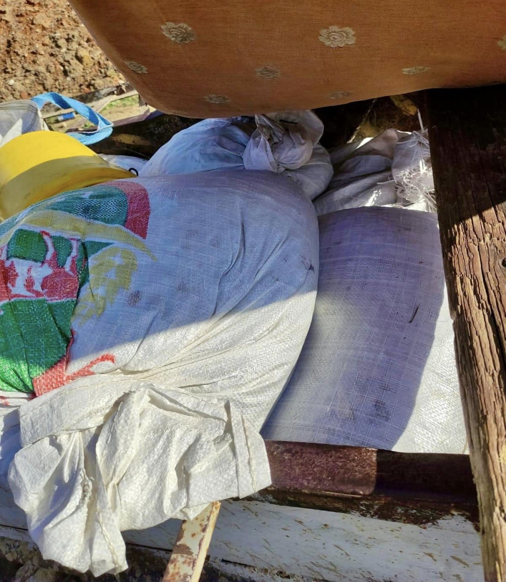 שקי זיתים שנגנבו משטחי שדי חמד