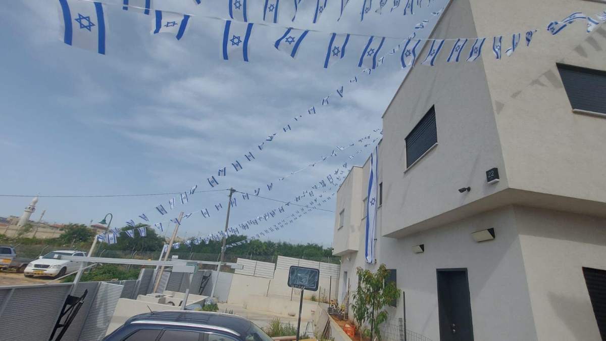 תמונות מתחרות הבית המקושט בדרום השרון - יום העצמאות ה 75 למדינת ישראל