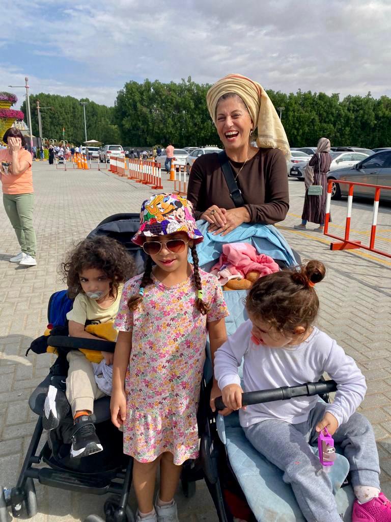 תמונה של דפנה לוי, משתתפת בתחרות הסבתא של המדינה