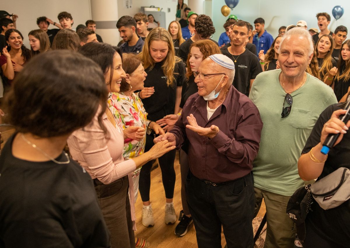 תמונות מחגיגת יום ההולדת לוותיקי המועצה שחגגו 90 ו-100 עגול