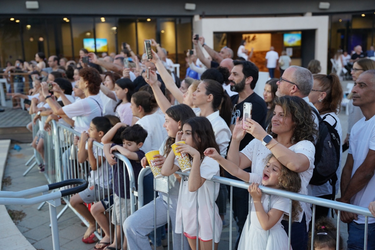 שבועות - מחול לבן
