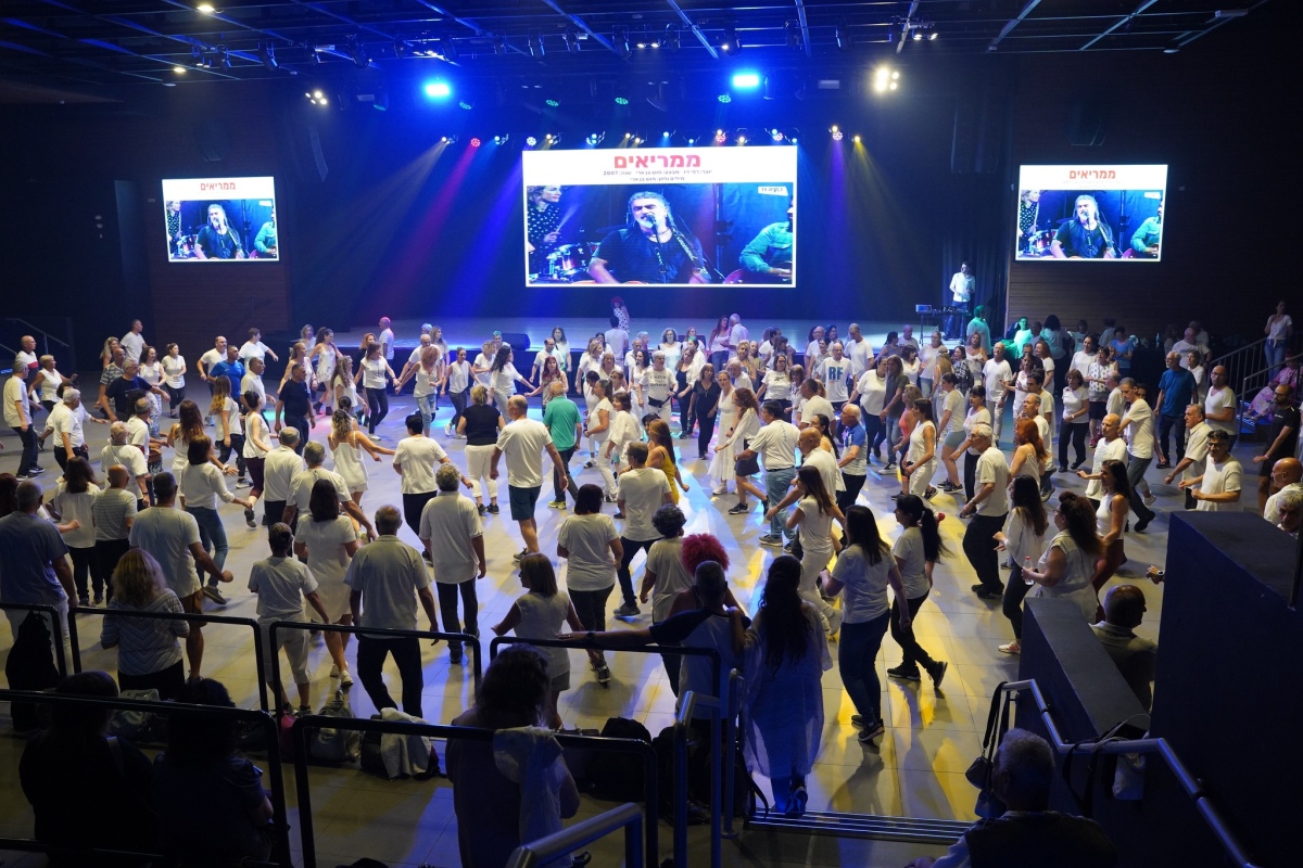 שבועות - מחול לבן