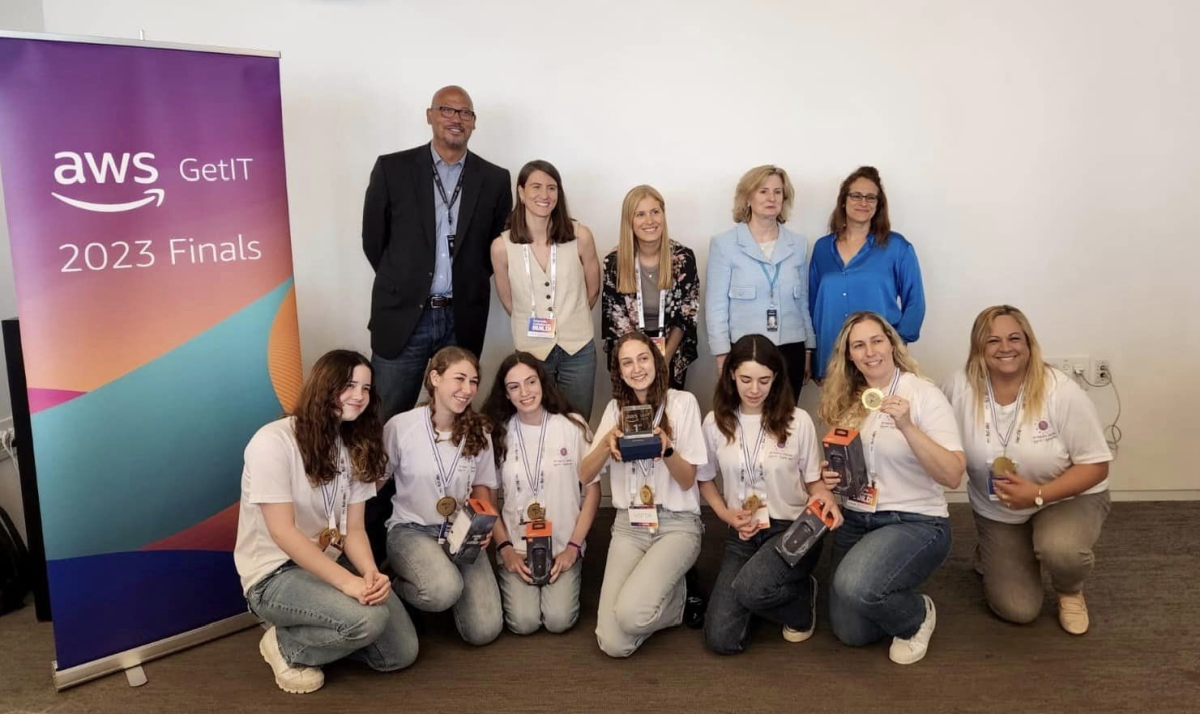 תמונה מתחרות לקידום נשים בתפקידים טכנולוגיים בחסות אמזון