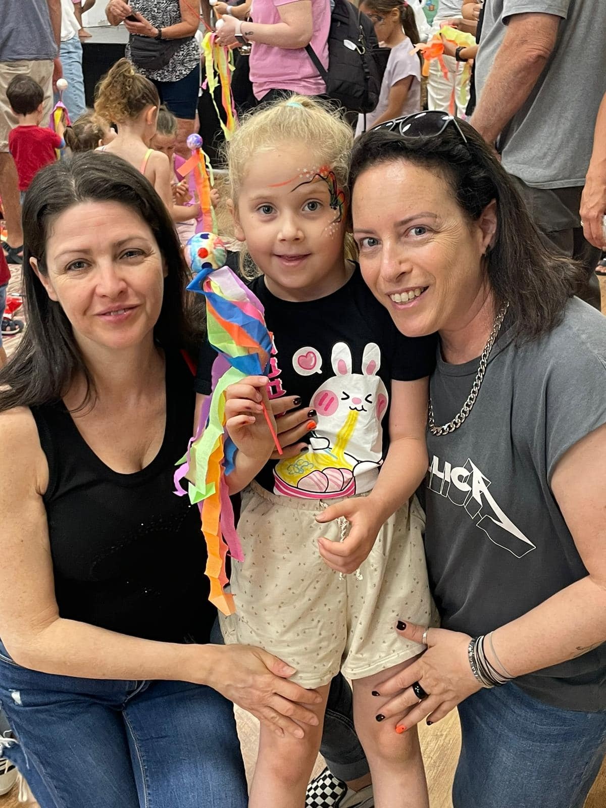 הפנינג משפחות לכבוד חודש הגאווה בדרום השרון