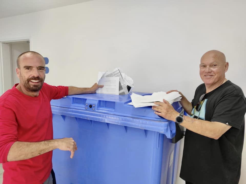 תמונות מפיילוט ראשון בבית ספר תיכון שש שנתי עמי אסף