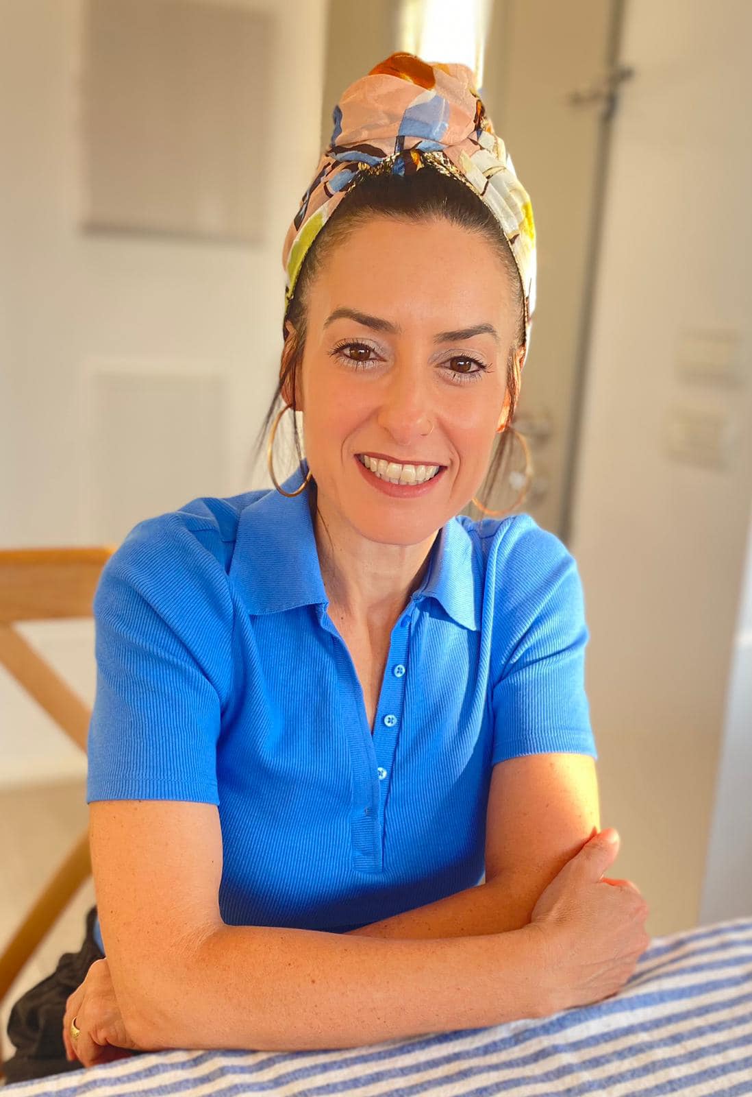 תמונה של רבקה אלבז אשר נבחרה לנהל את בית חינוך יצחק נבון