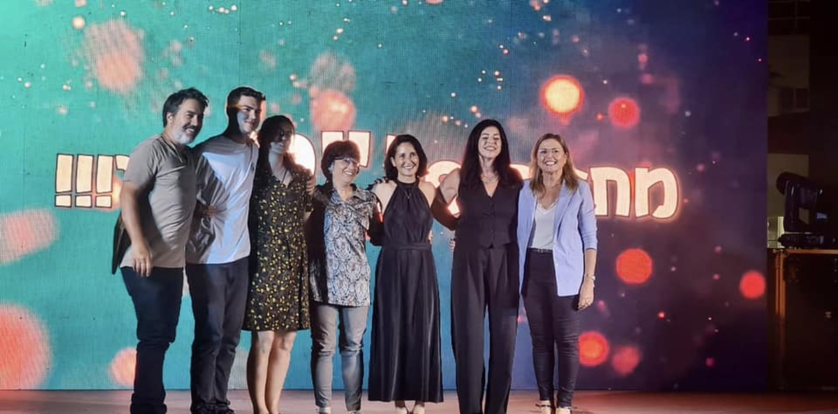 תמונות מטכסי הסיום אשר התקיימו בבתי הספר ברחבי המועצה