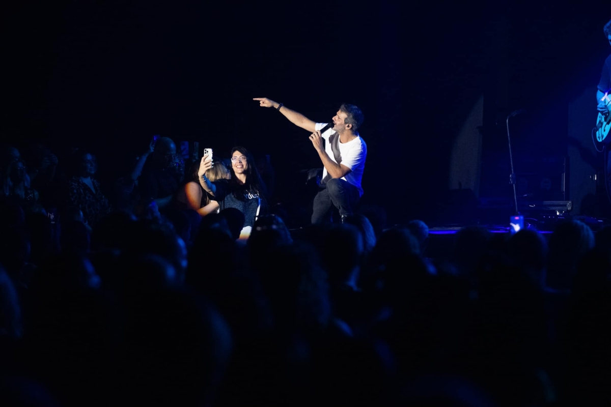 תמונות ממופע מדהים של עידן רפאל חביב בדרום השרון