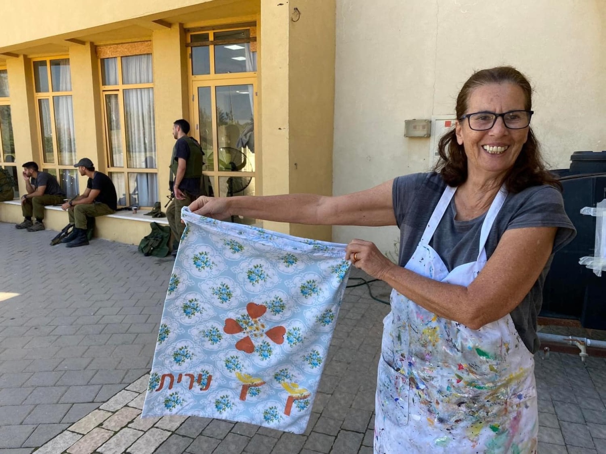 תמונות מסדנת יצירה - לכיפת ברזל מנירית באהבה