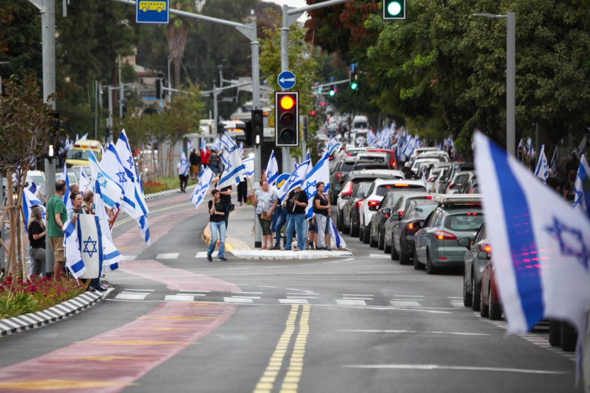  נפרדים מרוני אשל ז״ל בת הישוב צור יצחק, שנפלה בגבורה בעת מילוי תפקידה