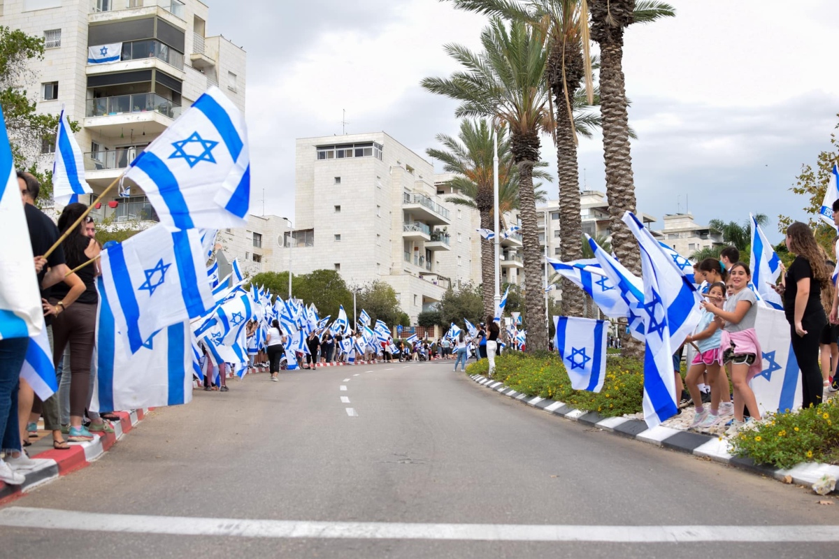  נפרדים מרוני אשל ז״ל בת הישוב צור יצחק, שנפלה בגבורה בעת מילוי תפקידה