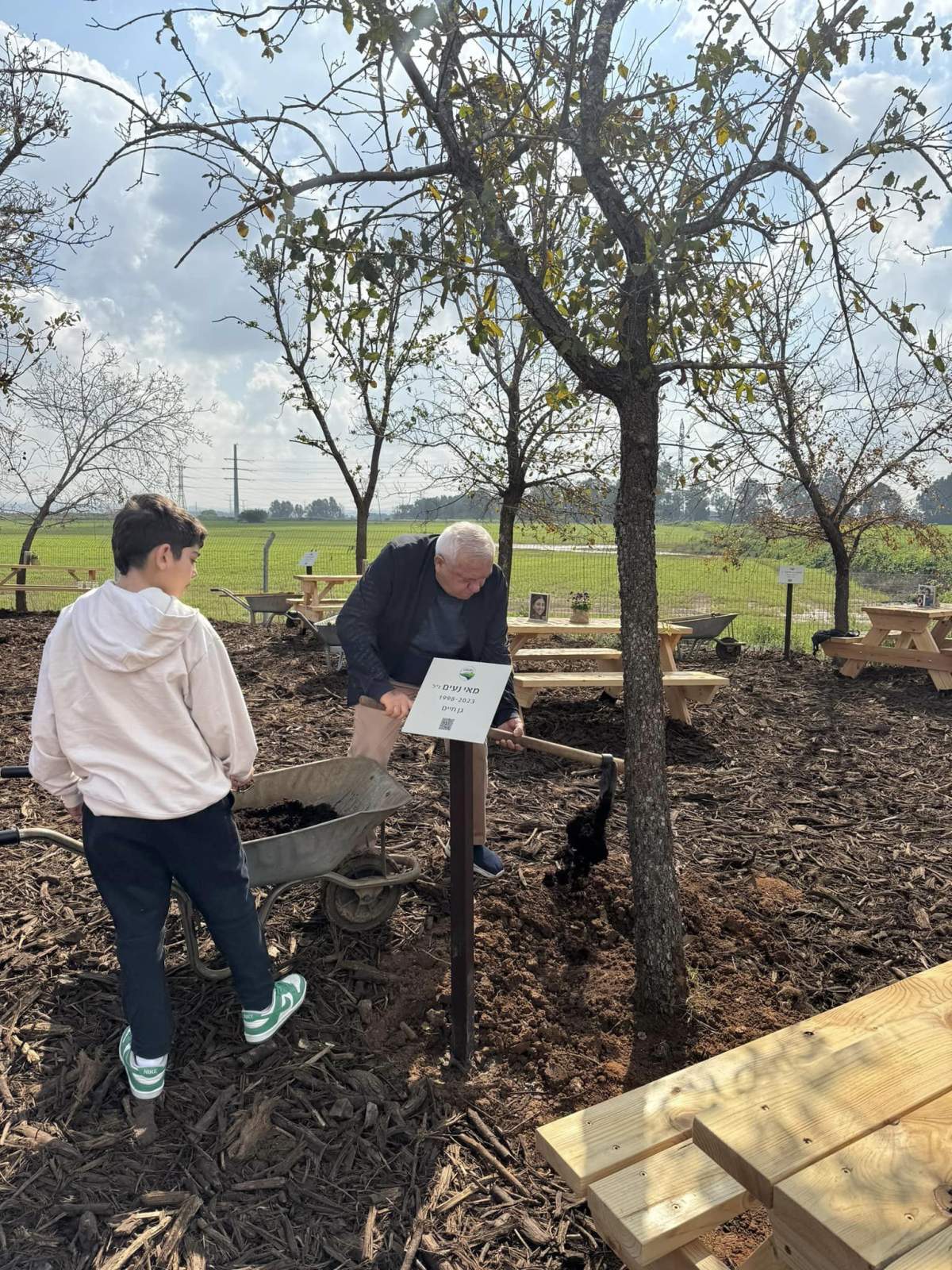תמונות מארוע הנטיעות לזכרם