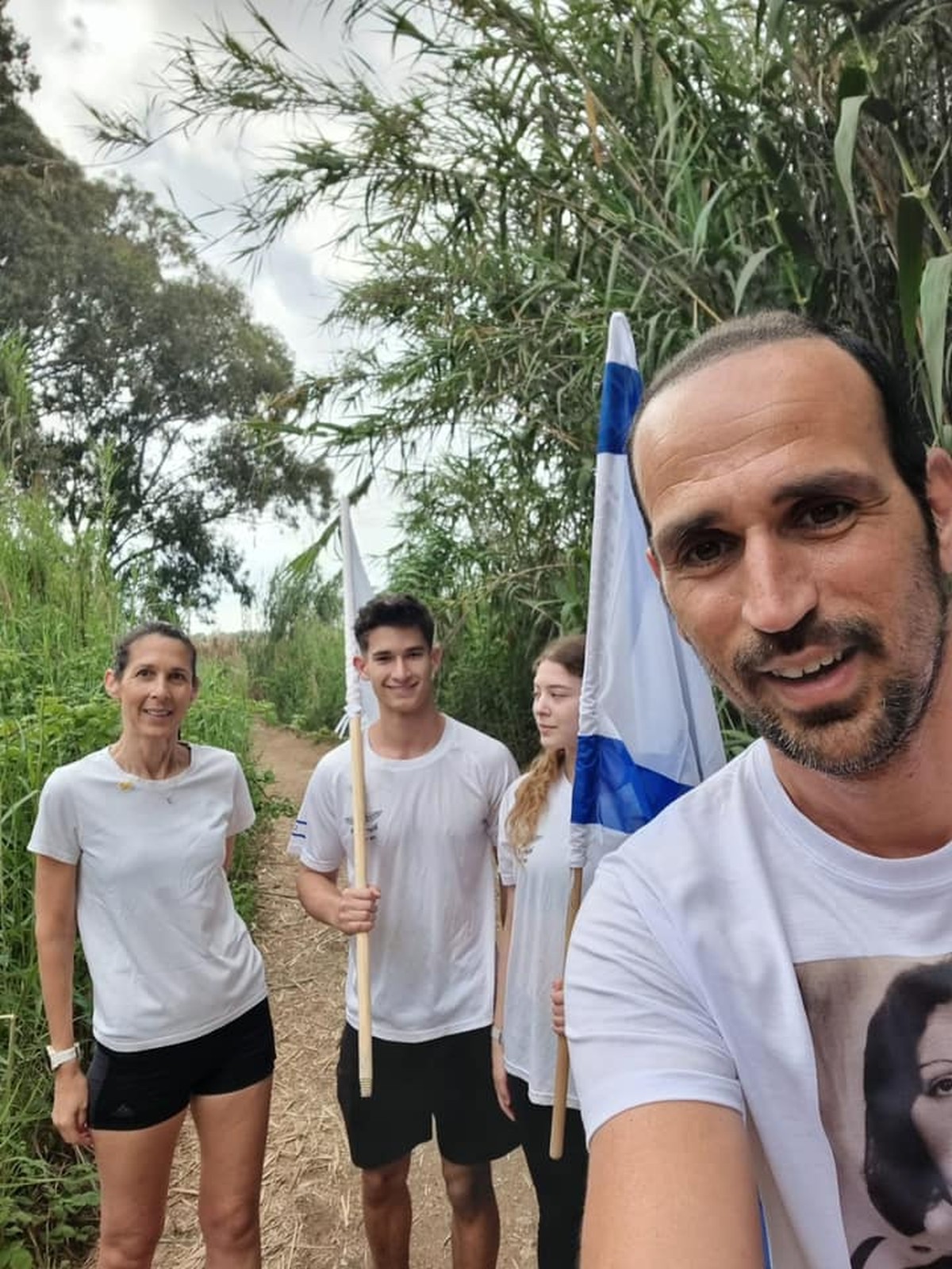 תמונות מרצים לזכרם.ן בדרום השרון