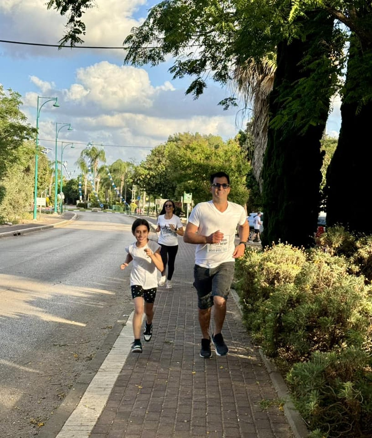 תמונות מרצים לזכרם.ן בדרום השרון