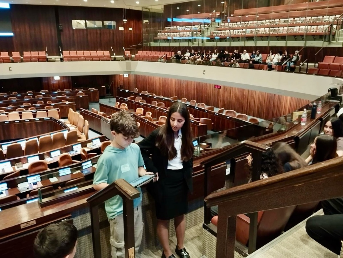 ​​​​​​​תמונות מביקור תלמידי חטיבת הנעורים בכנסת ישראל