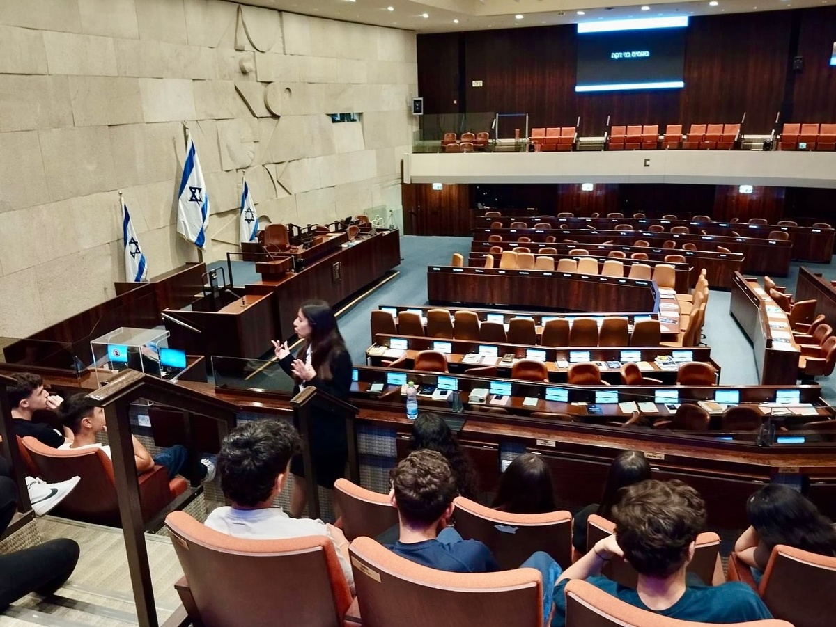 ​​​​​​​תמונות מביקור תלמידי חטיבת הנעורים בכנסת ישראל