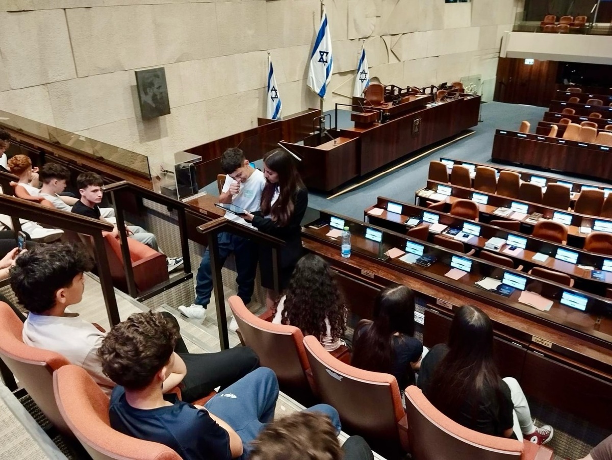 ​​​​​​​תמונות מביקור תלמידי חטיבת הנעורים בכנסת ישראל