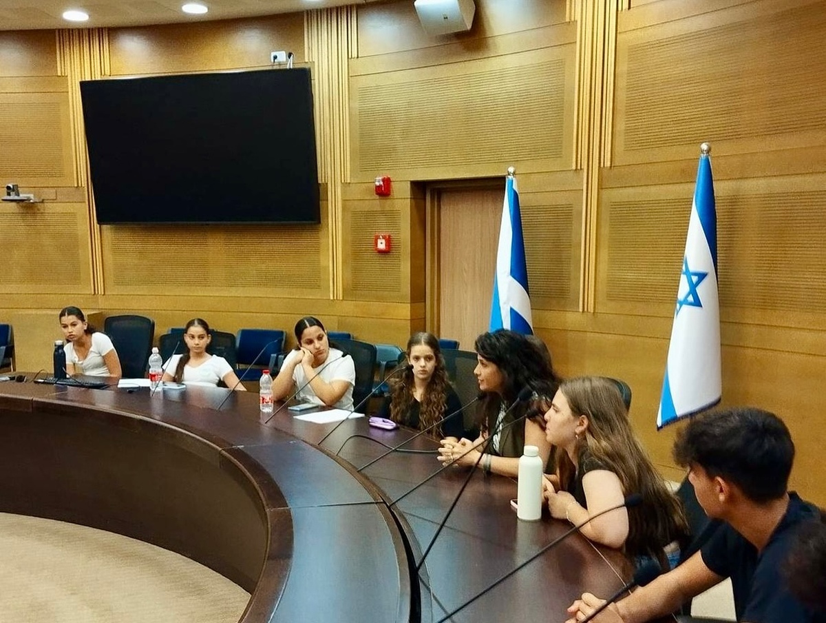 ​​​​​​​תמונות מביקור תלמידי חטיבת הנעורים בכנסת ישראל