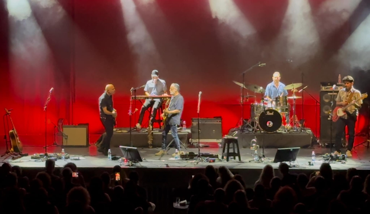 תמונות מהופעתו של אהוד בנאי בדרום השרון