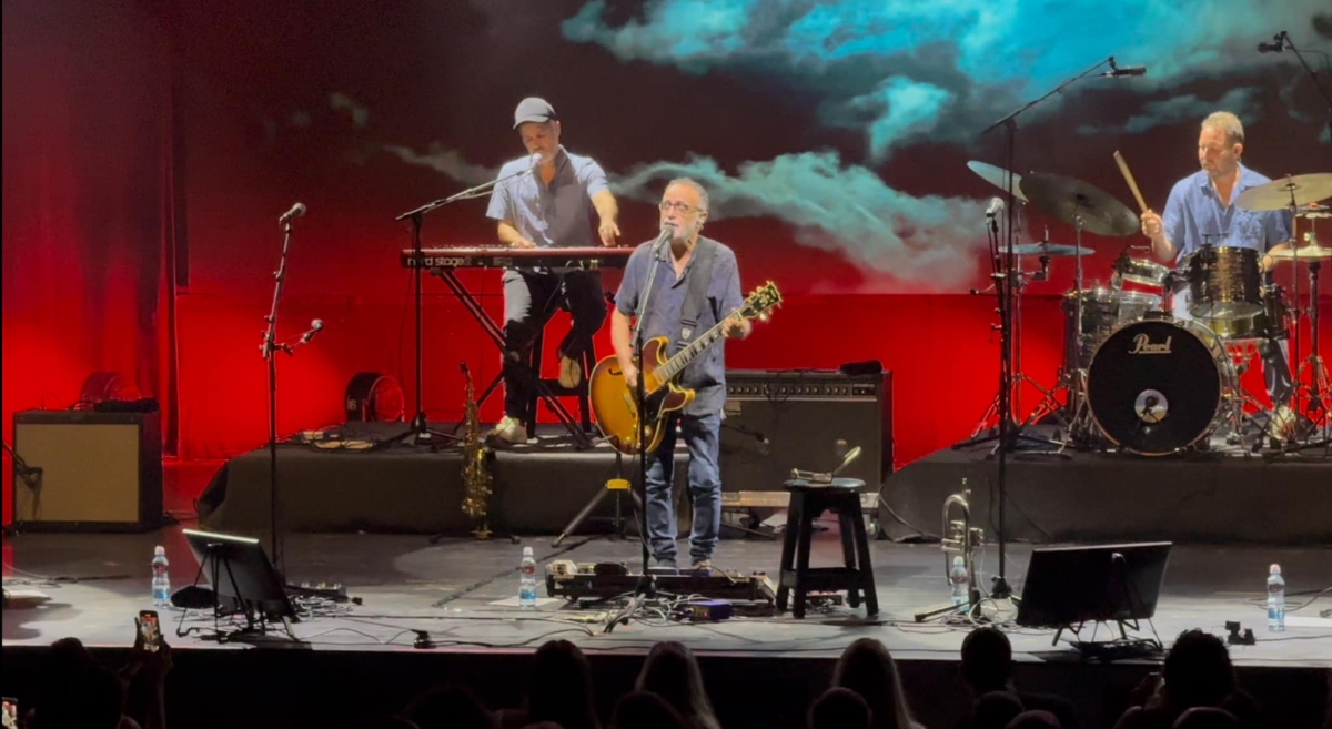 תמונות מהופעתו של אהוד בנאי בדרום השרון