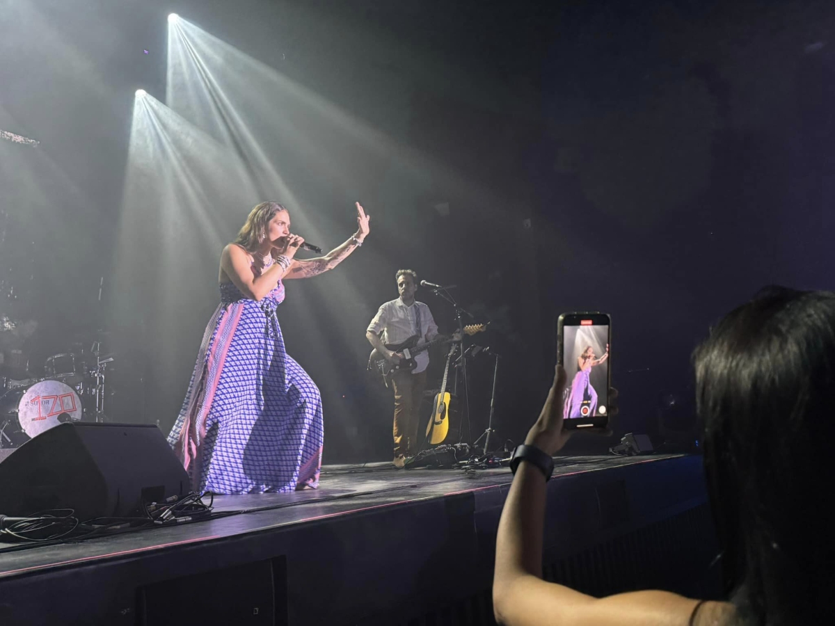 תמונות מהופעתה של מארינה מקסימיליאן בדרום השרון