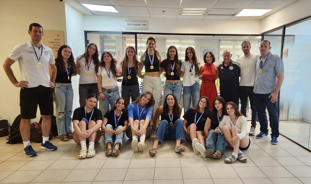 תמונות של נבחרת נערות דרום השרון בכדורעף