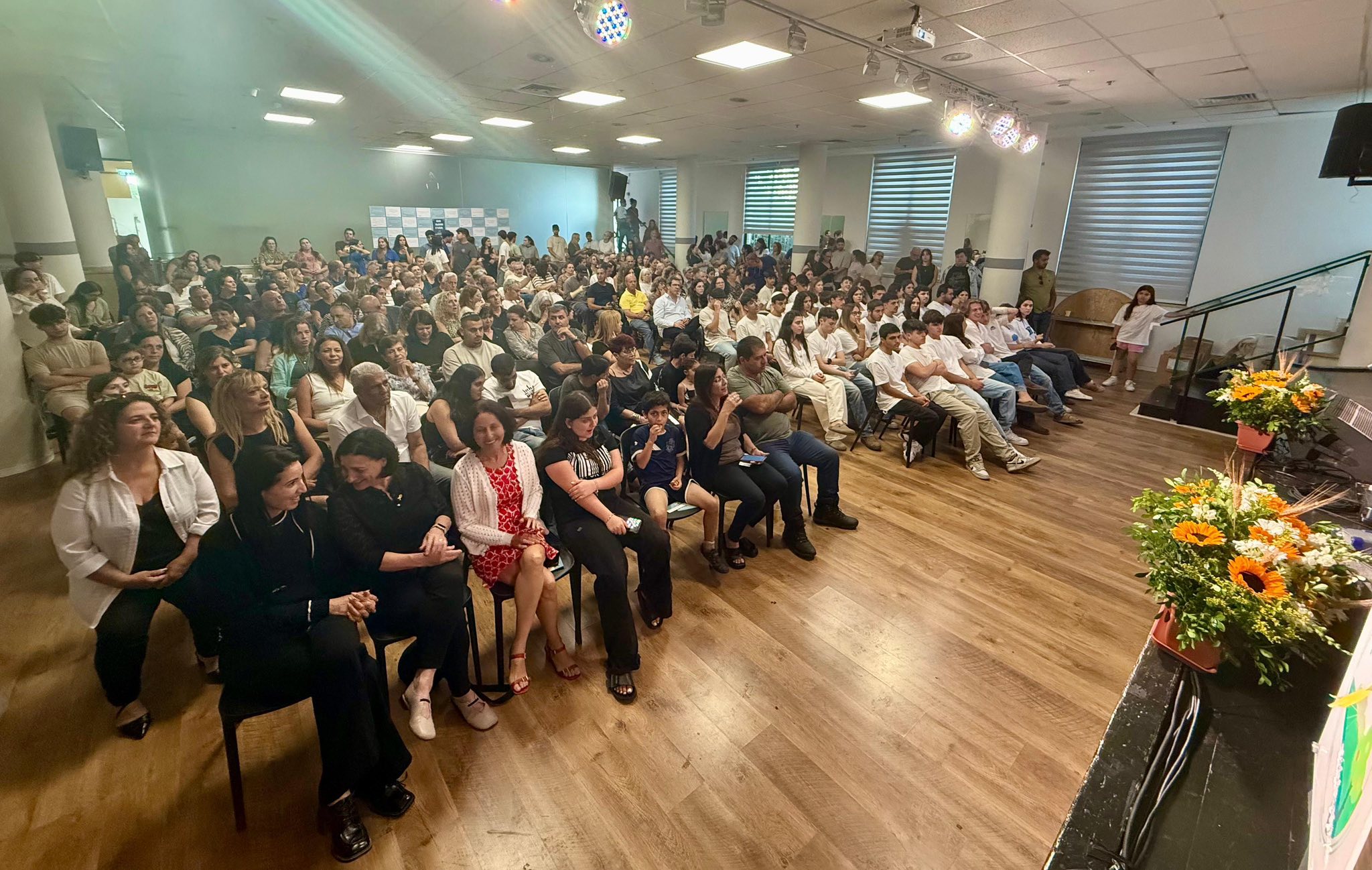 תמונות מטקס הוקרה לפעילי ופעילות הנוער המצטיינים שלנו