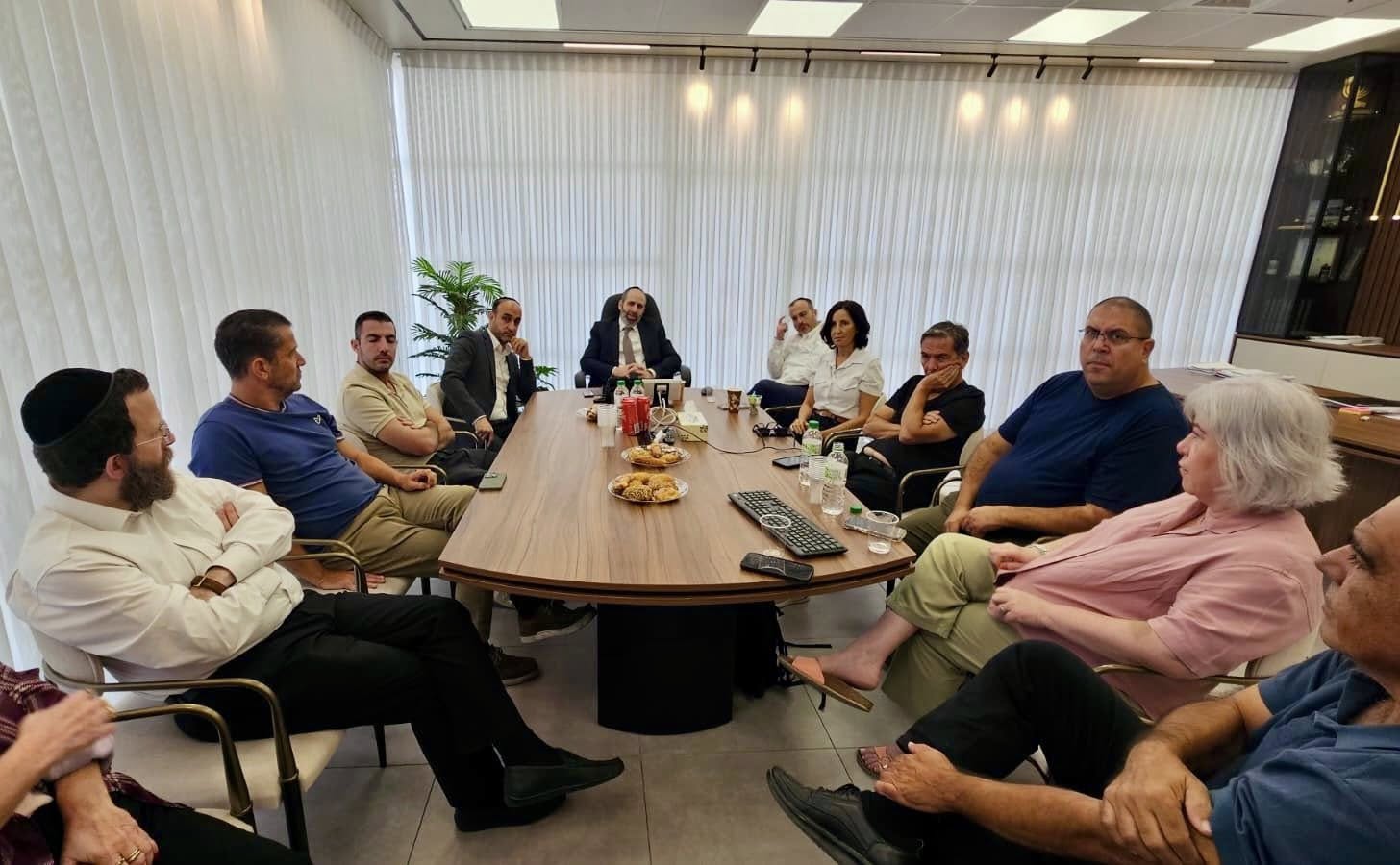 פארק העסקים נחשונים, שאת פיתוחו מובילה החברה הכלכלית לפיתוח דרום השרון הולך ומתקדם