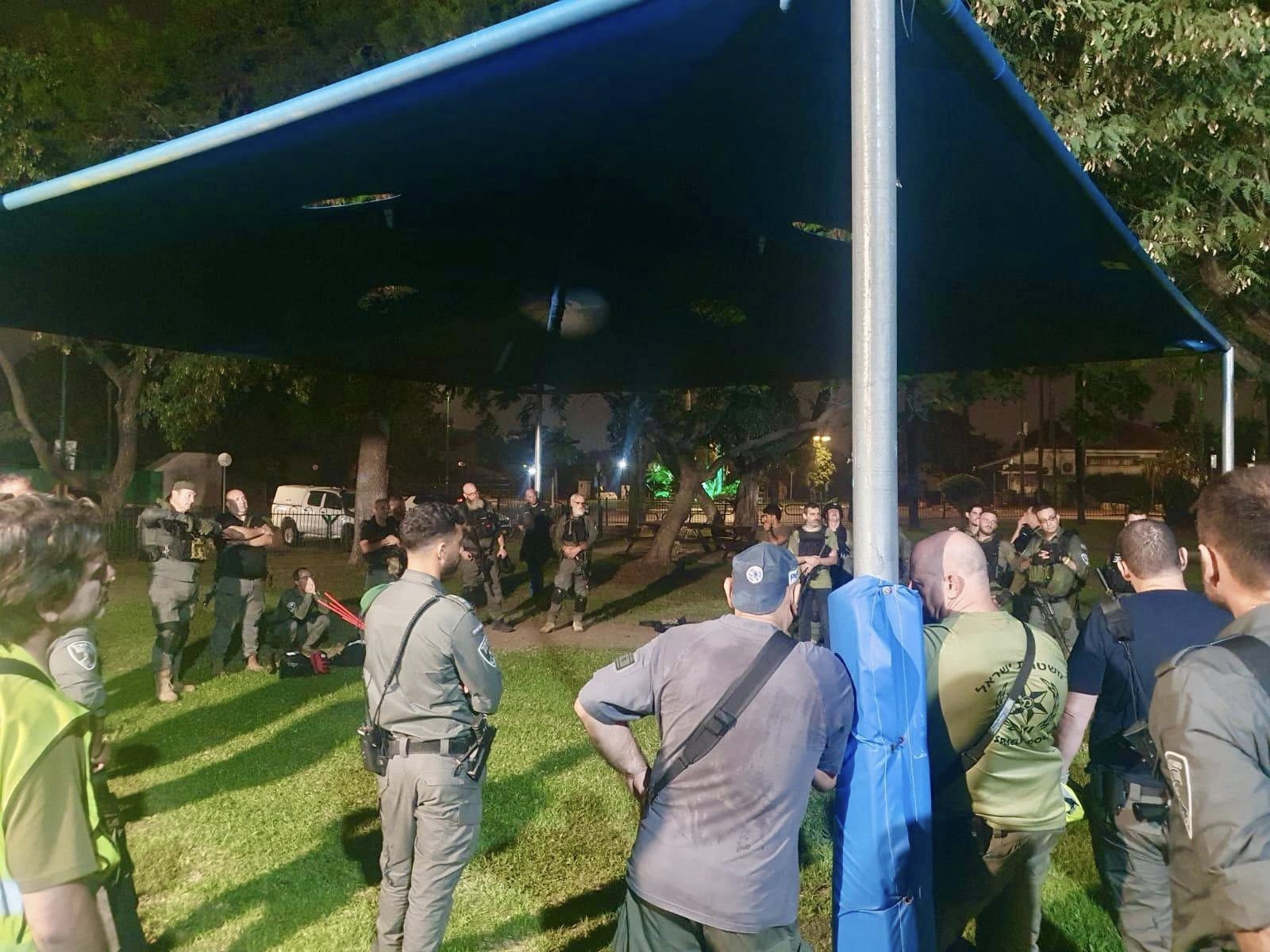 מתרגלים את כיתות הכוננות.