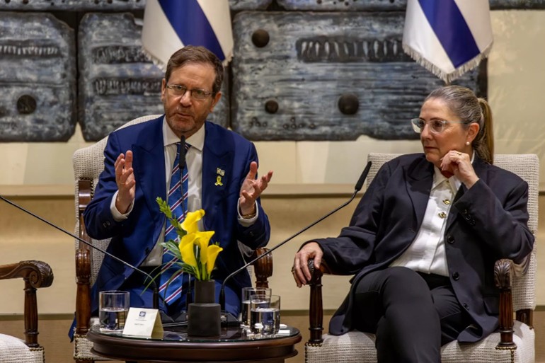 תמונה מבית הנשיא