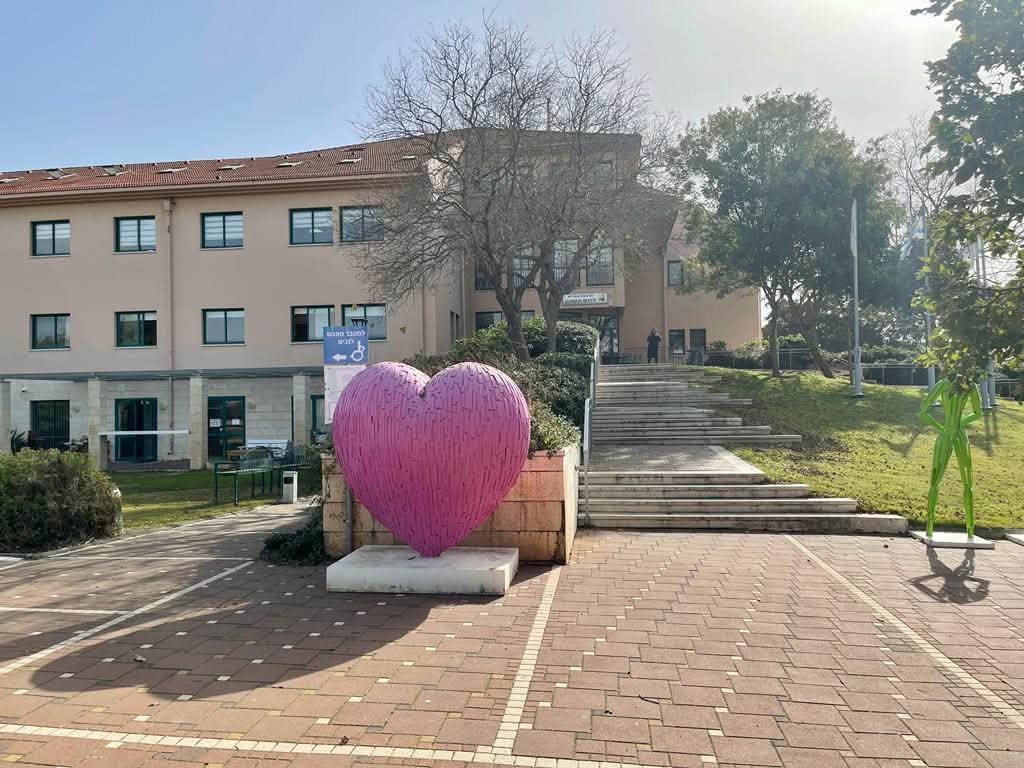 מחזירים את הבנות והבנים הביתה
