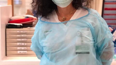 סבטלנה לוין אלון ממתן, אחות דיאליזה בבית החולים מאיר.jpg