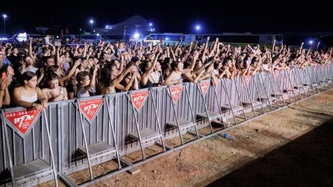 מופע קיץ דרום השרון עם רביב כנר ופול טראנק (14).jpg