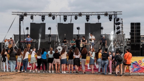 מופע קיץ דרום השרון עם רביב כנר ופול טראנק (12).jpg