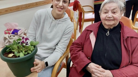 נוער דרום השרון בפעילות לחג טו בשבט במועדון קפה בשדה (3).jpg