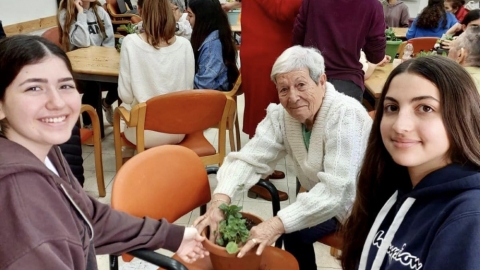 נוער דרום השרון בפעילות לחג טו בשבט במועדון קפה בשדה (20).jpg