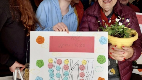 נוער דרום השרון בפעילות לחג טו בשבט במועדון קפה בשדה (12).jpg